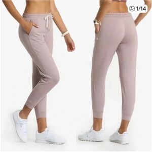 Vuori Women's Umber Heather Performance Joggers, size large